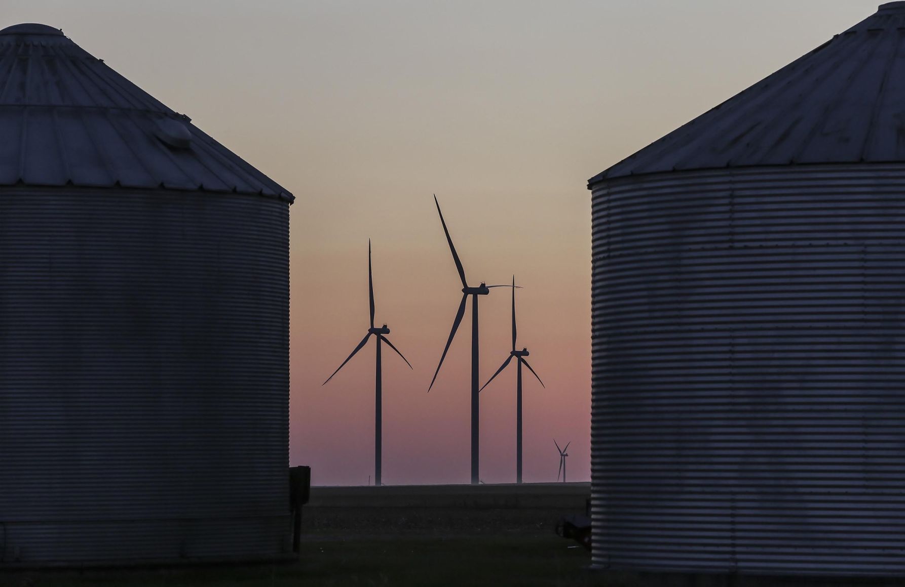 windturbines4